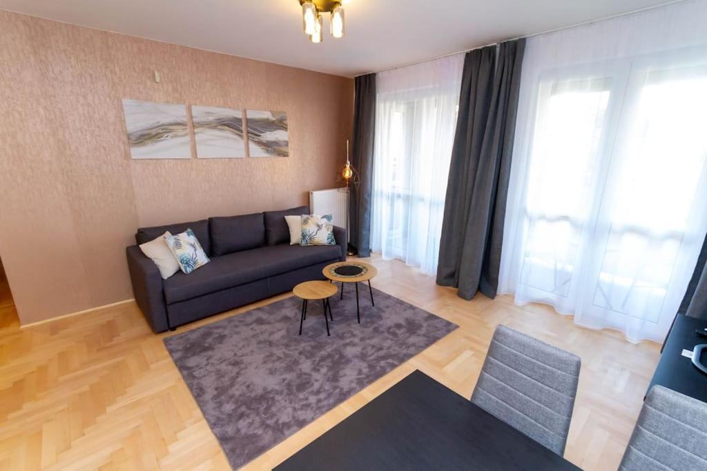 Апартаменти Gozsdu White Raven 3 - Terrace And Free Underground Parking Будапешт Екстер'єр фото